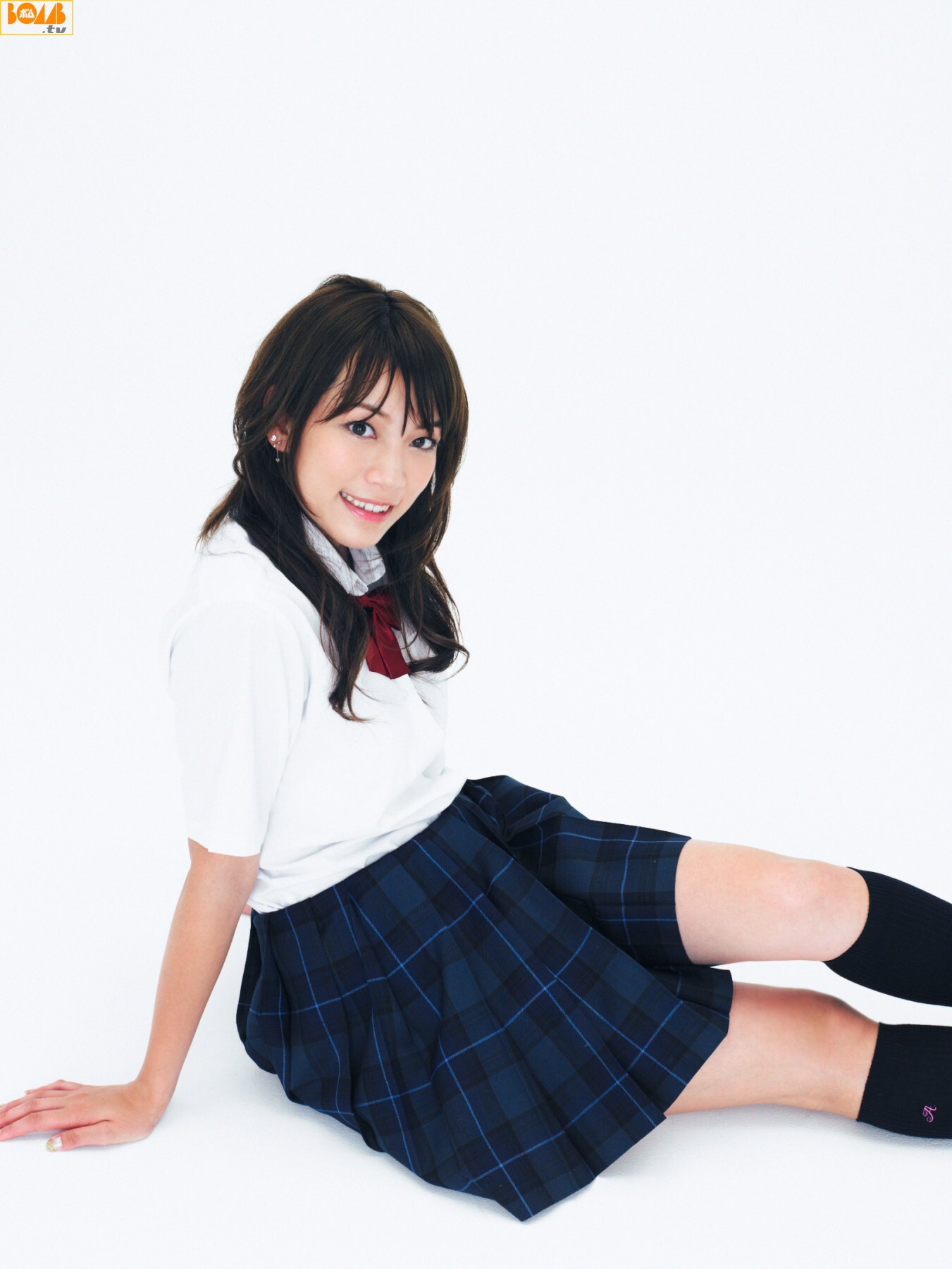 [Bomb.tv] アイドリング!!!  Idoling  性感诱惑av女优